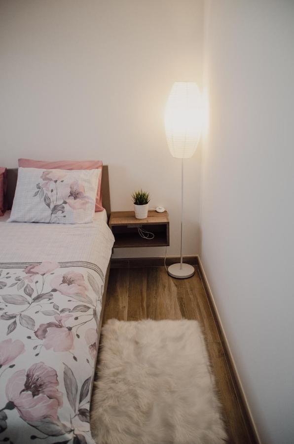 Harmonija Lux Apartment Vrdnik Luaran gambar